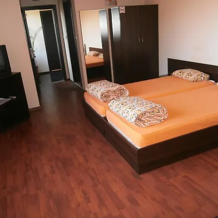 Hostel Taiti *