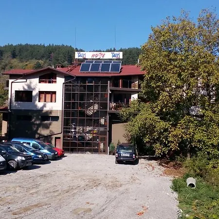 Hostel Taiti